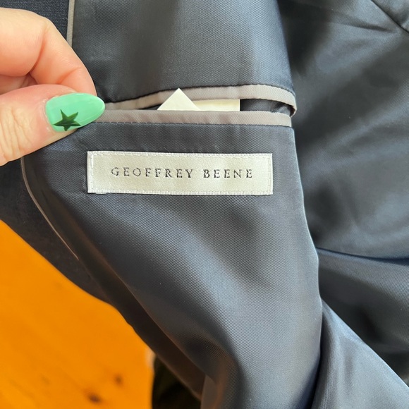 Geoffrey Beene Navy Blazer - Picture 2 of 3